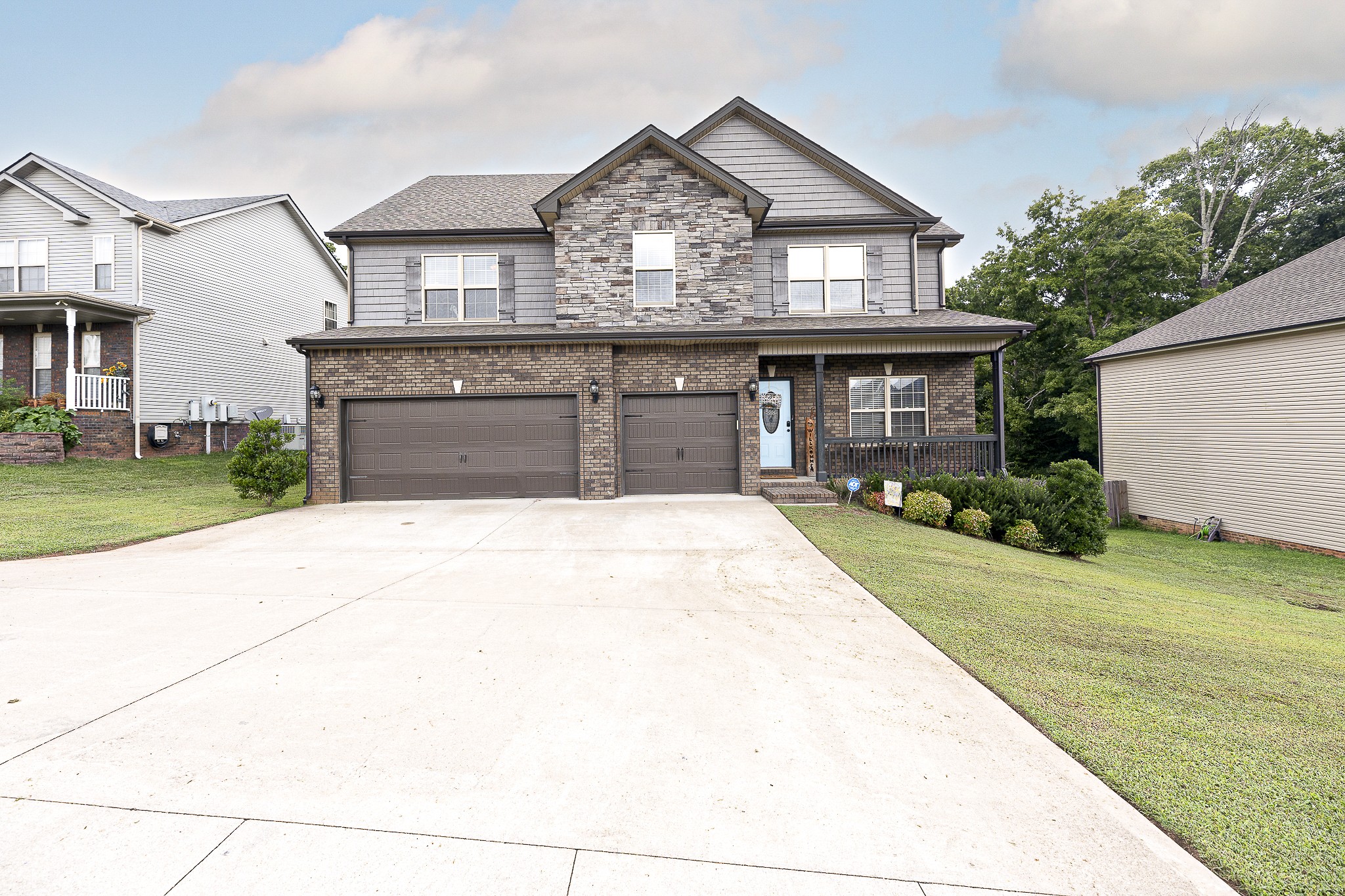1523 Raven Road Clarksville, TN 37042 - Photo 2 of 34 Gallery Image 2