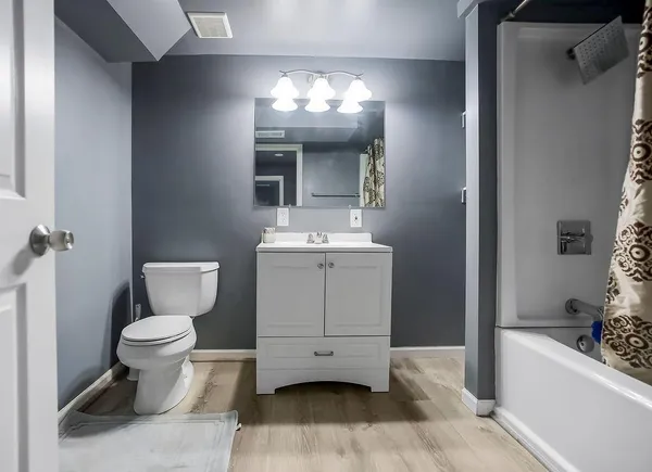 $319,900 | 3427 East 105th Terrace, Kansas City, MO 64137