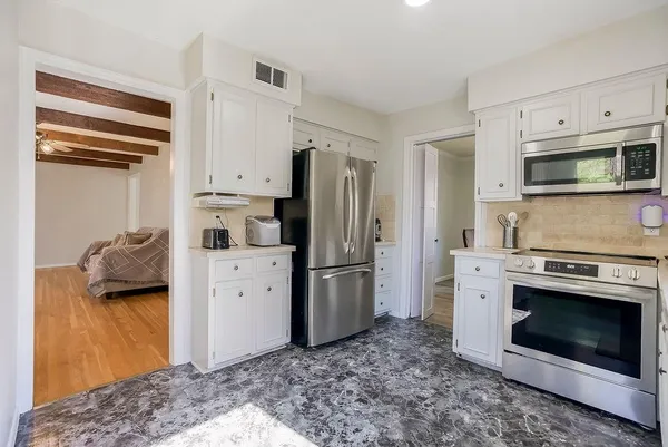 $319,900 | 3427 East 105th Terrace, Kansas City, MO 64137