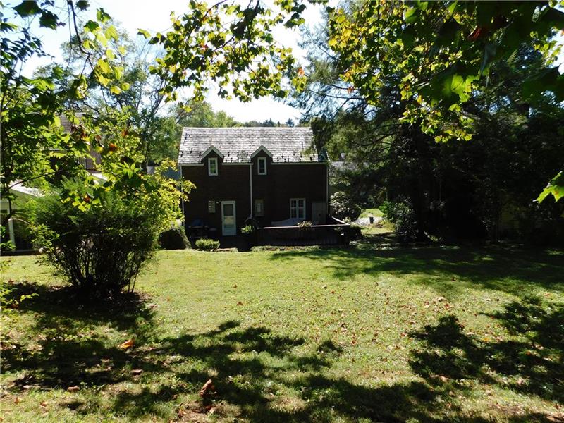 2367 Collins Road Pittsburgh, PA 15235 - Photo 24 of 25 Large backyard.