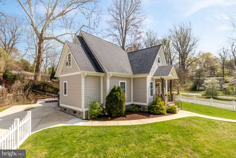 $749,000 | 4116 Denfeld Avenue, Kensington, MD 20895
