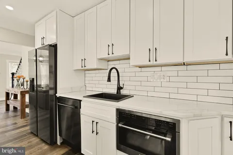 $749,000 | 4116 Denfeld Avenue, Kensington, MD 20895