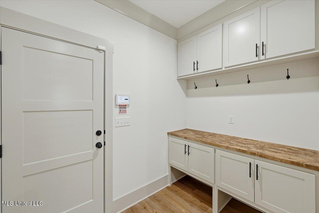 191 Bronson Bend Flowood, MS 39232 - Photo 22 of 40 20-191 Bronson Bnd _ Home Tours MS