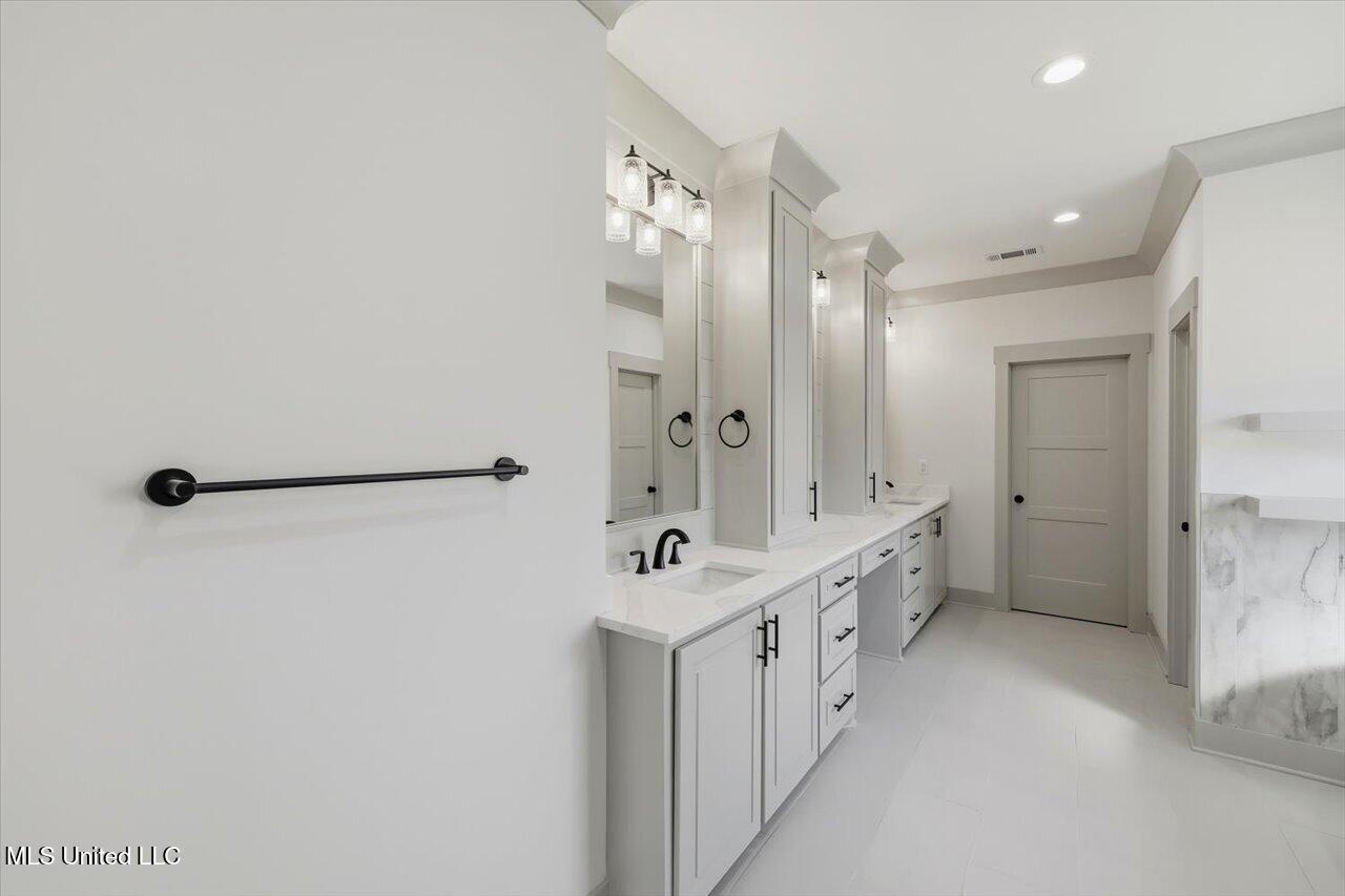 191 Bronson Bend Flowood, MS 39232 - Photo 8 of 40 26-191 Bronson Bnd _ Home Tours MS