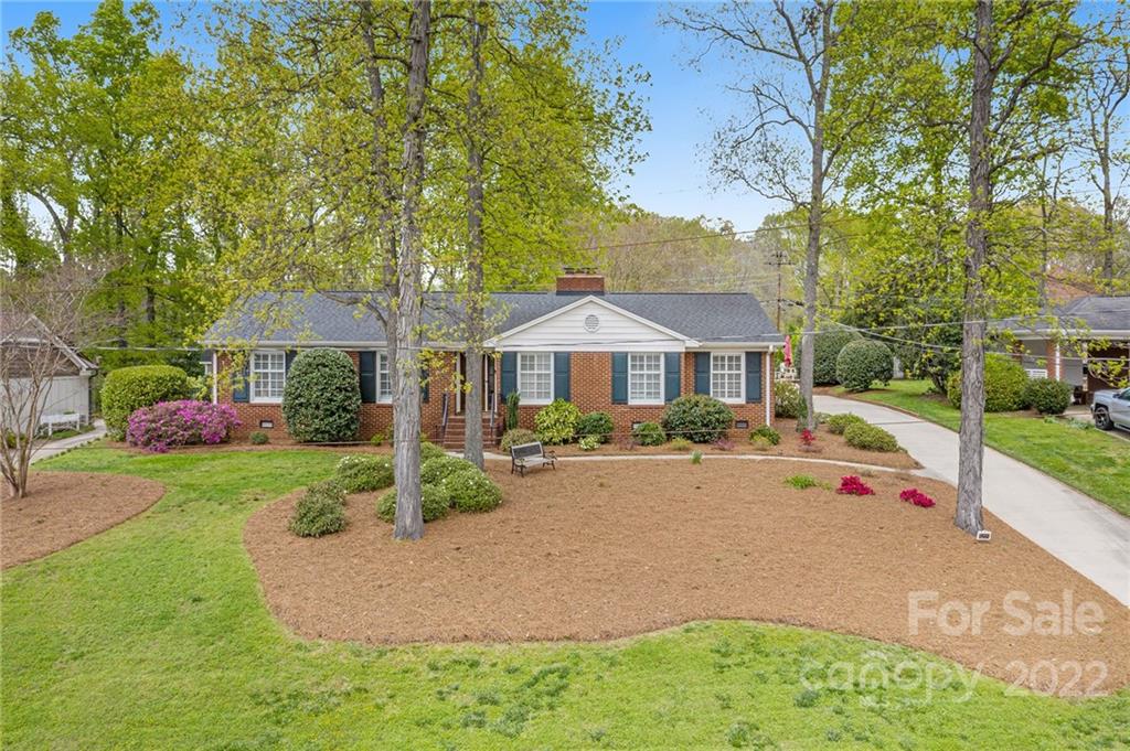 5227 Robinhood Road Charlotte, NC 28211 - Photo 1 of 44 Gallery Image 1