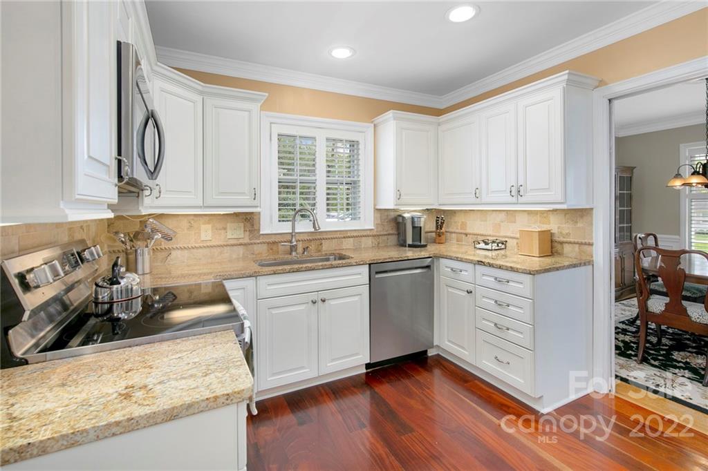 5227 Robinhood Road Charlotte, NC 28211 - Photo 13 of 44 Gallery Image 13