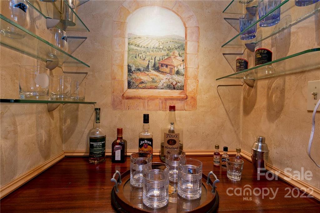 5227 Robinhood Road Charlotte, NC 28211 - Photo 18 of 44 Gallery Image 18