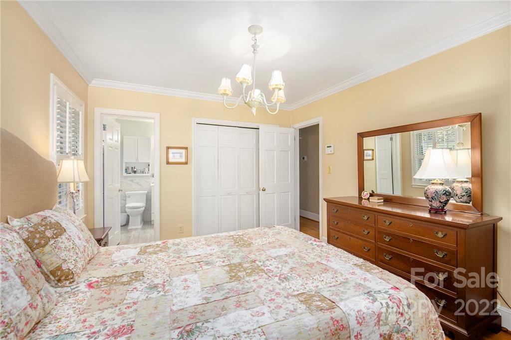 5227 Robinhood Road Charlotte, NC 28211 - Photo 21 of 44 Gallery Image 21