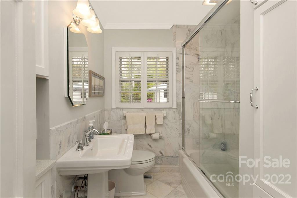 5227 Robinhood Road Charlotte, NC 28211 - Photo 24 of 44 Gallery Image 24