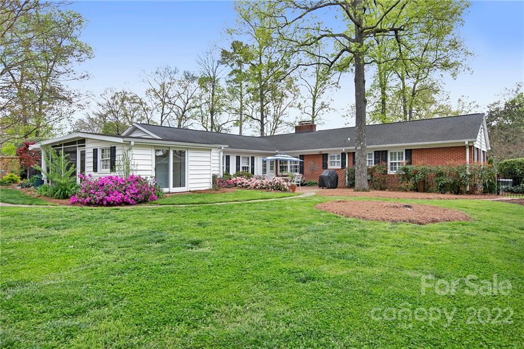 5227 Robinhood Road Charlotte, NC 28211 - Photo 39 of 44 Gallery Image 39