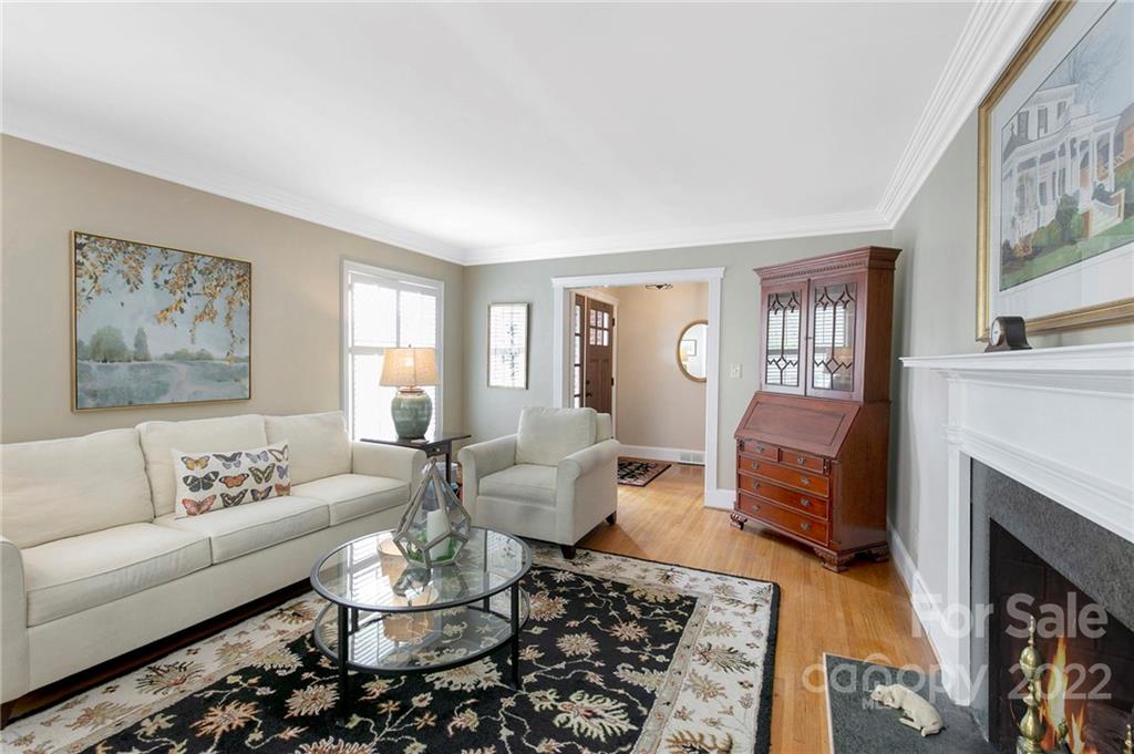 5227 Robinhood Road Charlotte, NC 28211 - Photo 8 of 44 Gallery Image 8