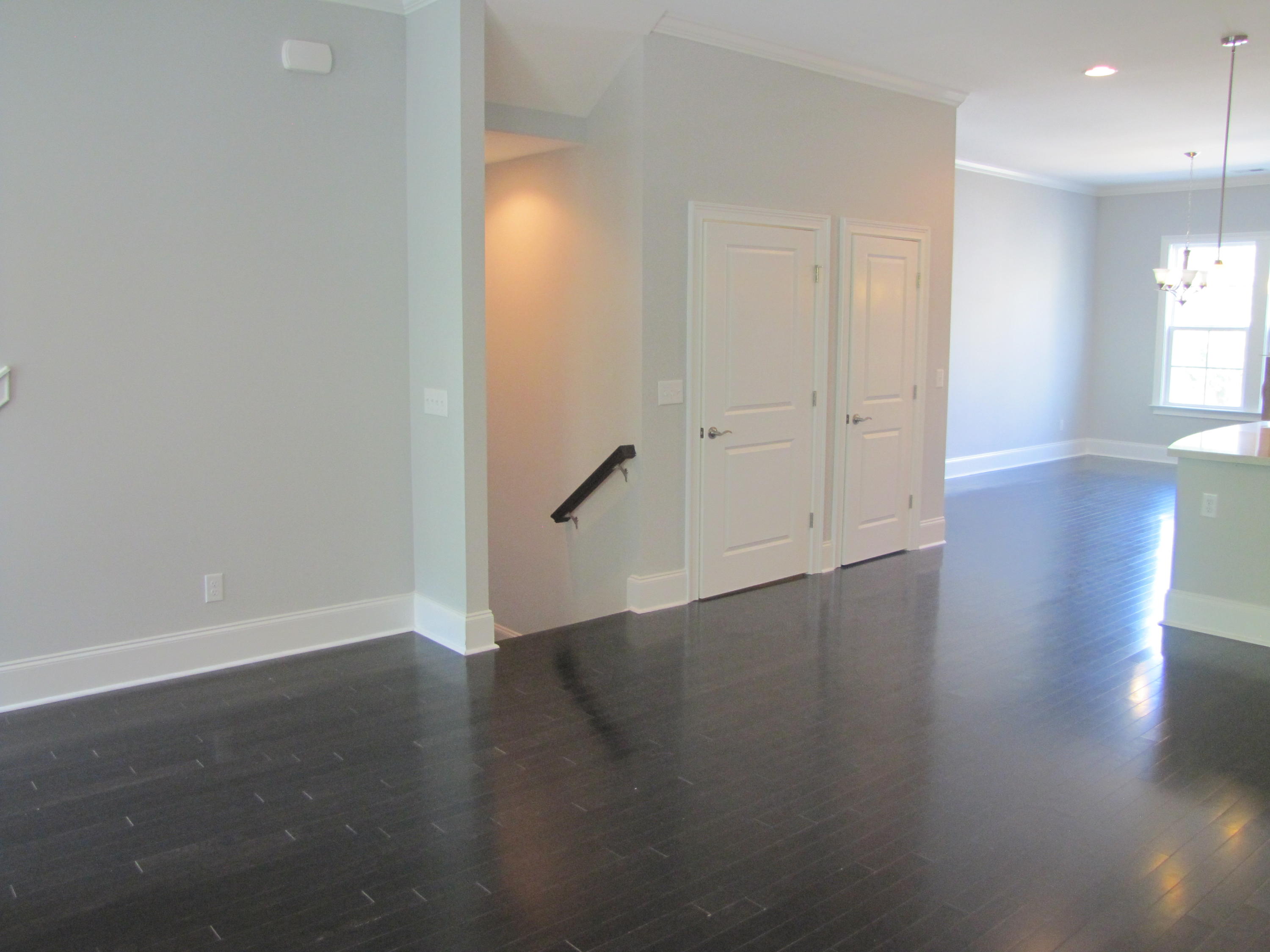 1094 Rifle Range Road Mount Pleasant, SC 29464 - Photo 7 of 43 156