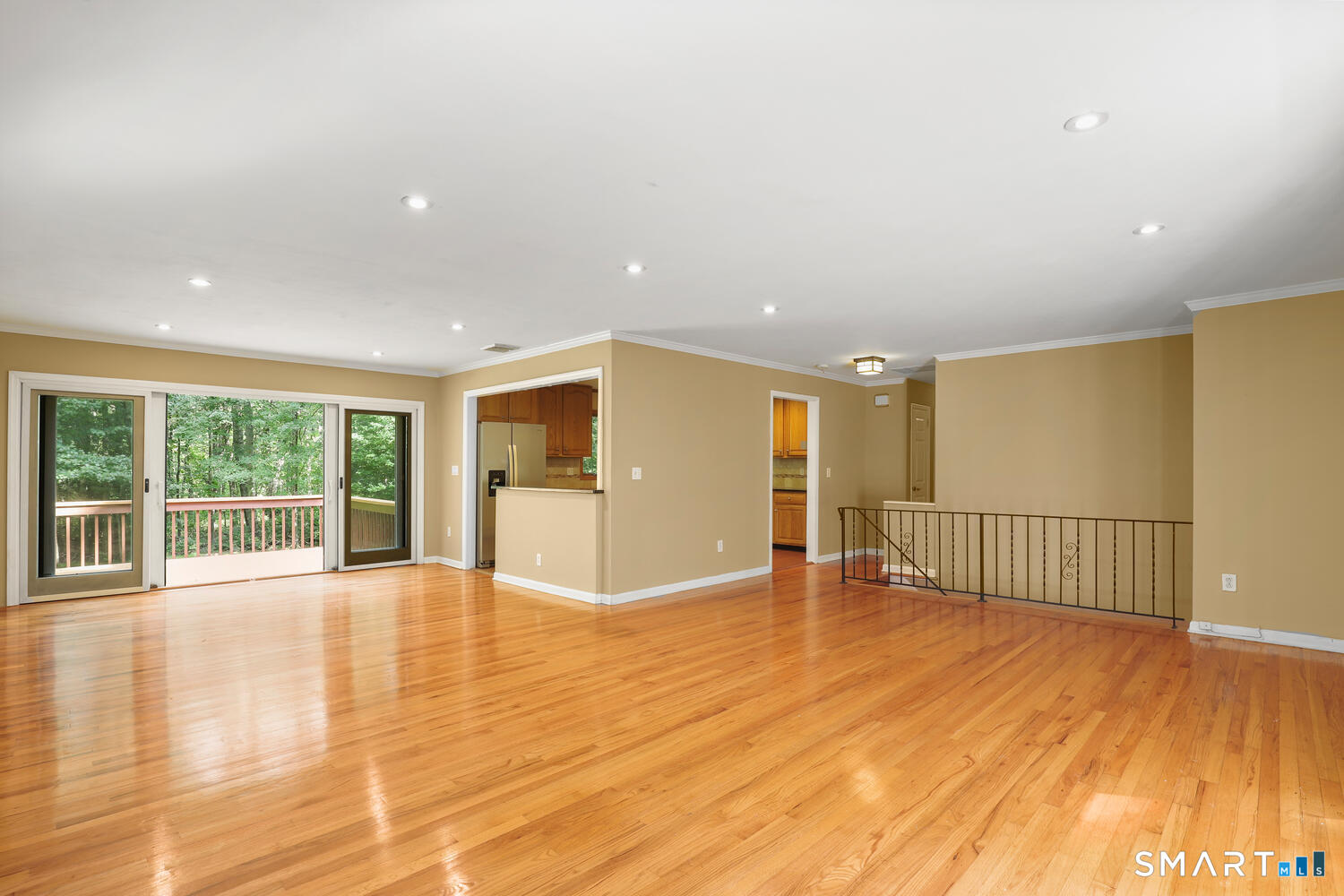 122 Deforest Road Wilton, CT 06897 - Photo 18 of 40