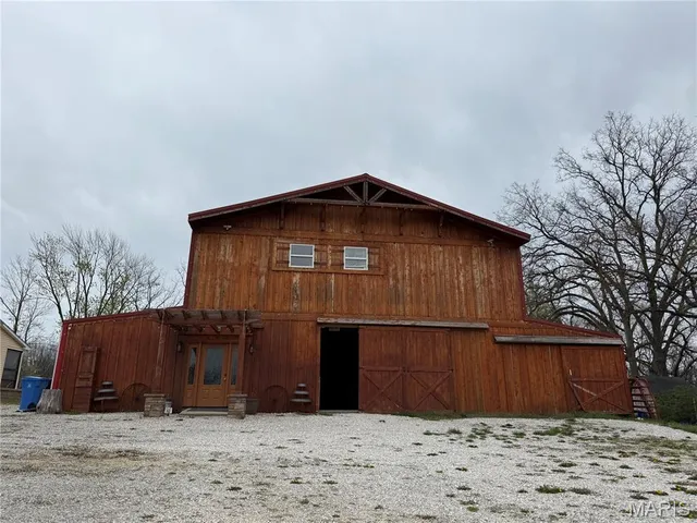 $750,000 | 480 North Lindsey Road, Winfield, MO 63389