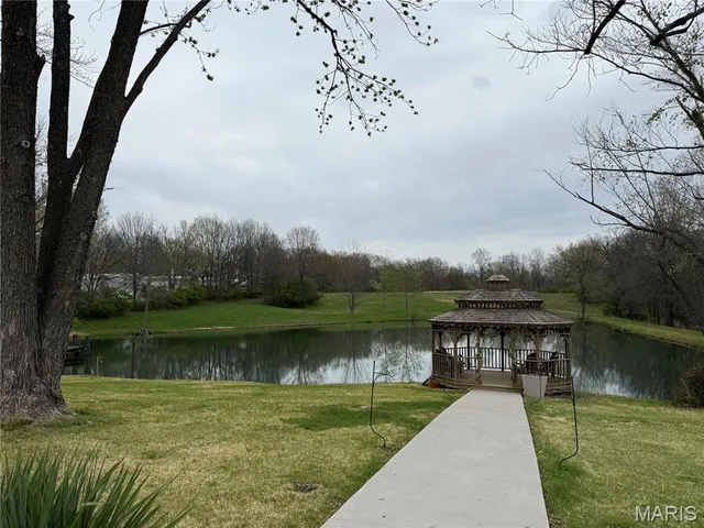 $750,000 | 480 North Lindsey Road, Winfield, MO 63389