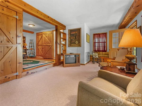 $725,000 | 178 Table Rock Drive, Saluda, NC 28773