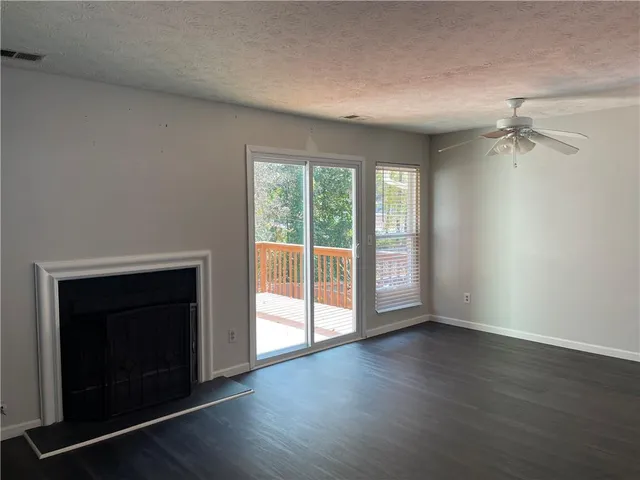 a close view of sink