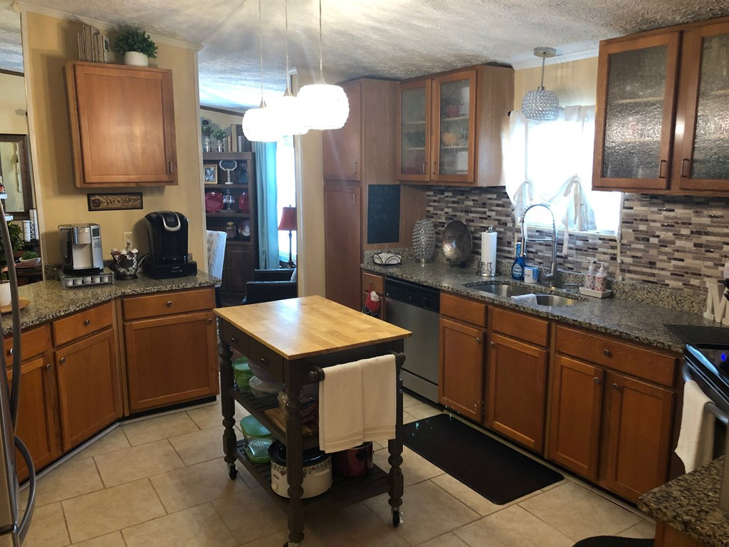 626 Indian Road Bowman, SC 29018 - Photo 4 of 27 Kitchen