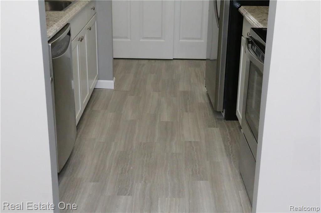 30060 Twelve Mile Road, Unit 86 Farmington, MI 48334 - Photo 8 of 25
