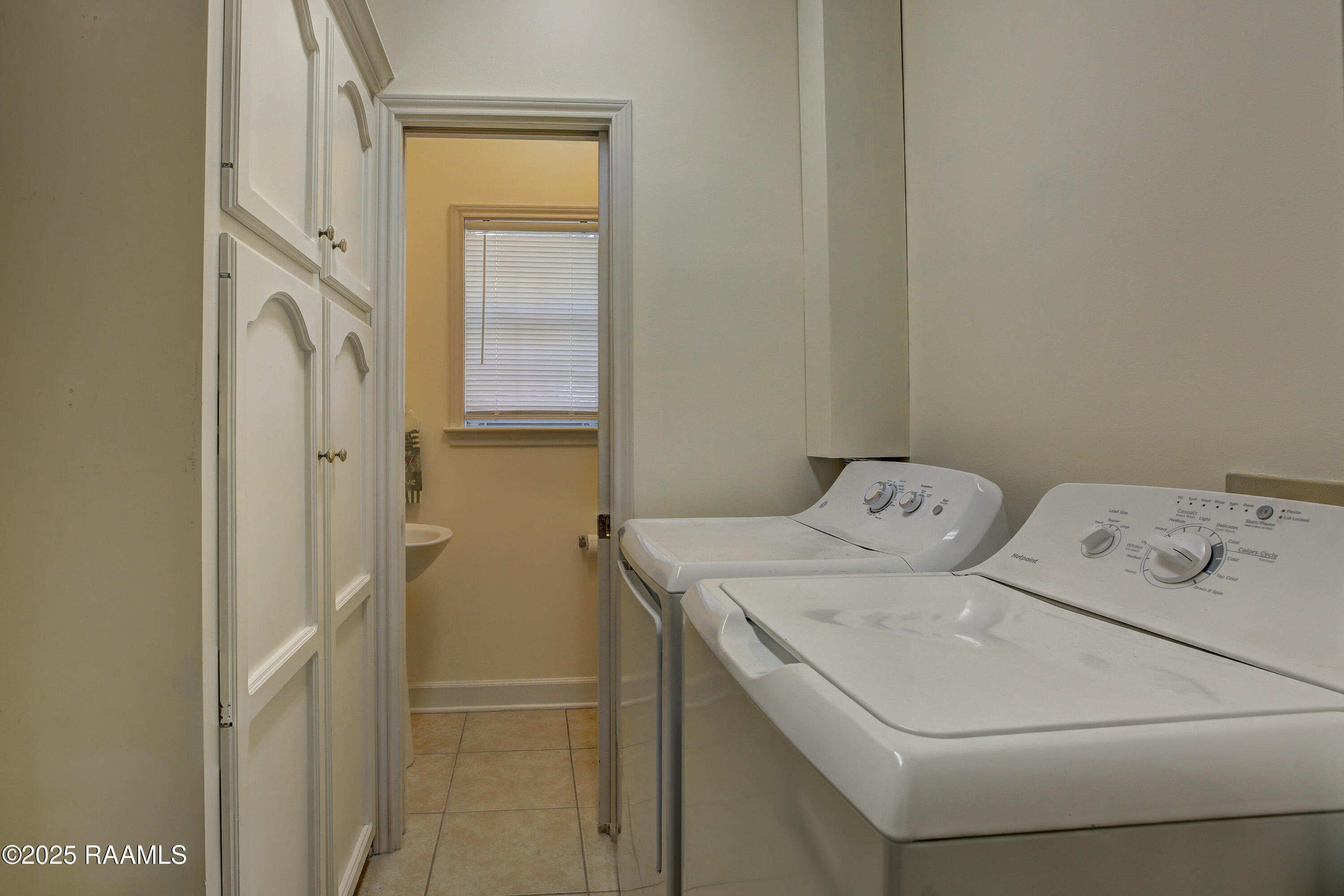 302 Old Sunset Road Church Point, LA 70525 - Photo 15 of 50 Laundry area /half bath
