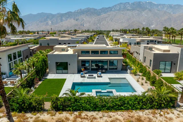 $1,900,000 | 960 Patina Lane, Palm Springs, CA 92262