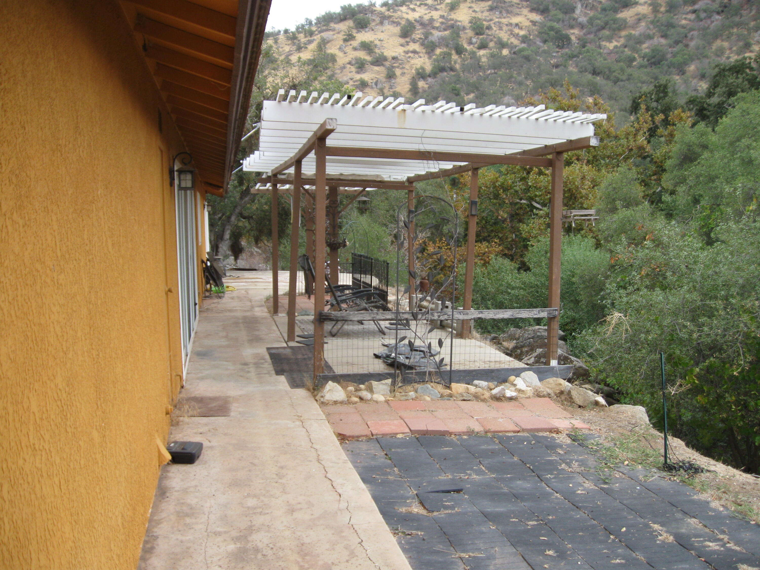 35548 Hummingbird Lane Squaw Valley, CA 93675 - Photo 7 of 33 IMG_4863