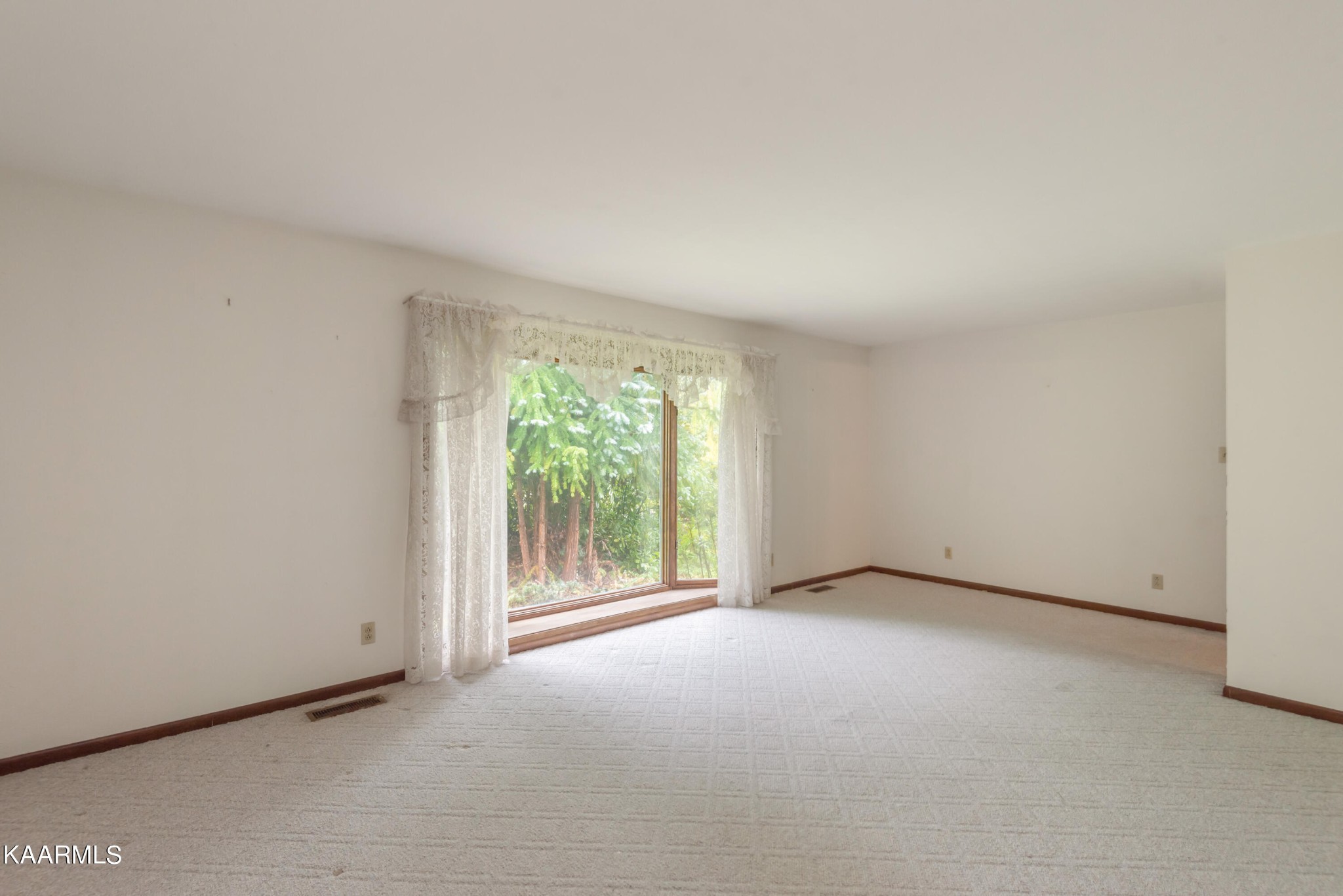 128 Wendover Circle Oak Ridge, TN 37830 - Photo 12 of 38 Gallery Image 12