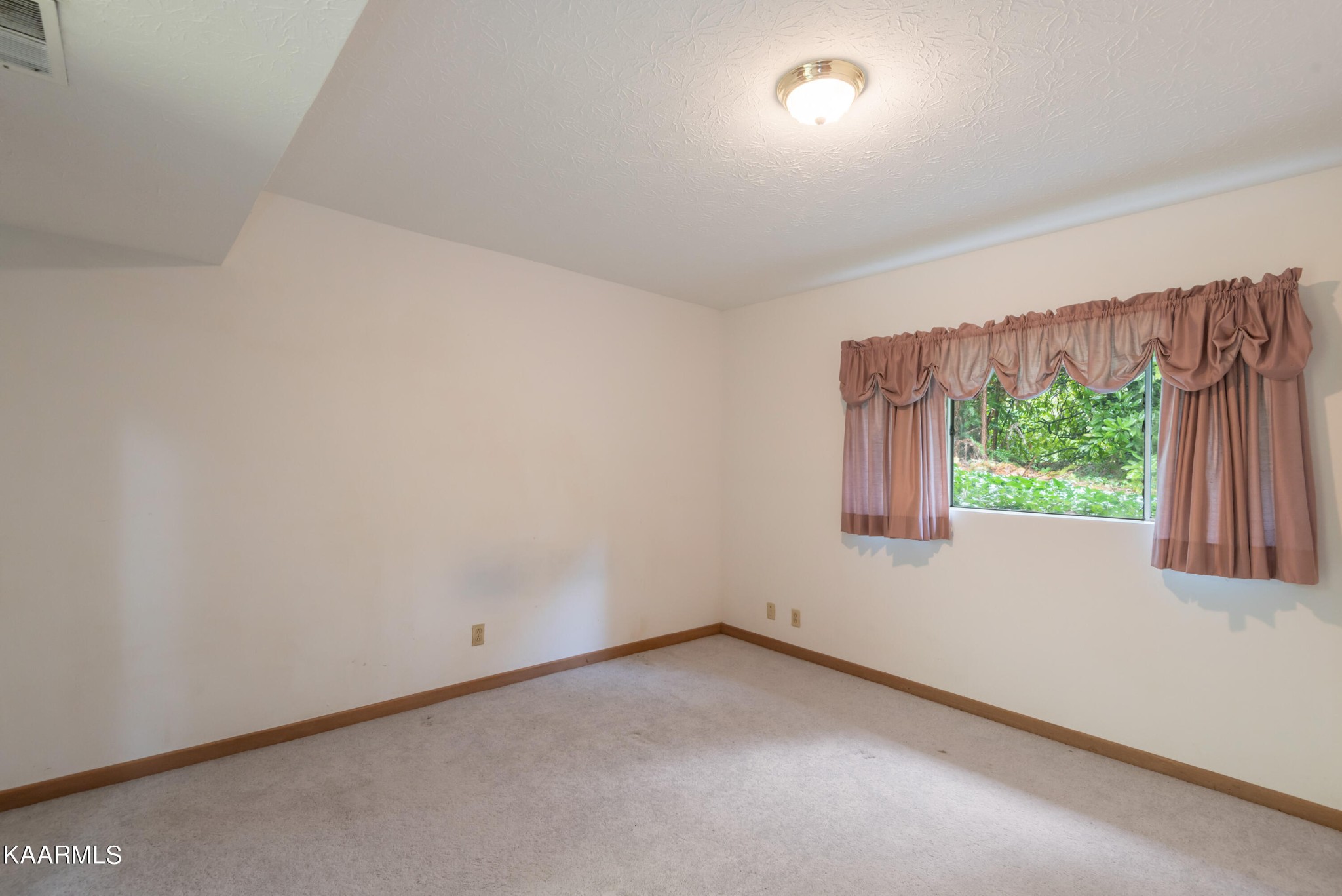 128 Wendover Circle Oak Ridge, TN 37830 - Photo 29 of 38 Gallery Image 29