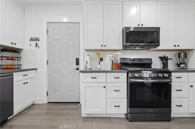 $3,850 | 816 West 120th Street, Los Angeles, CA 90044