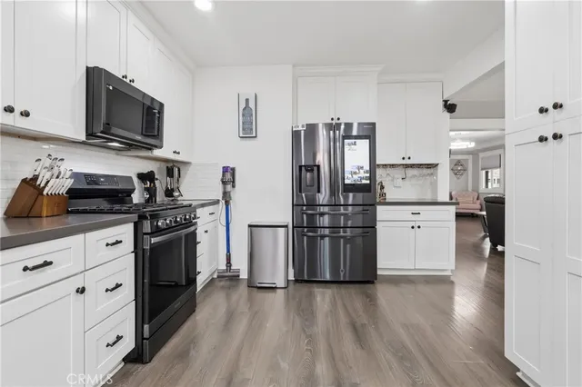 $3,850 | 816 West 120th Street, Los Angeles, CA 90044