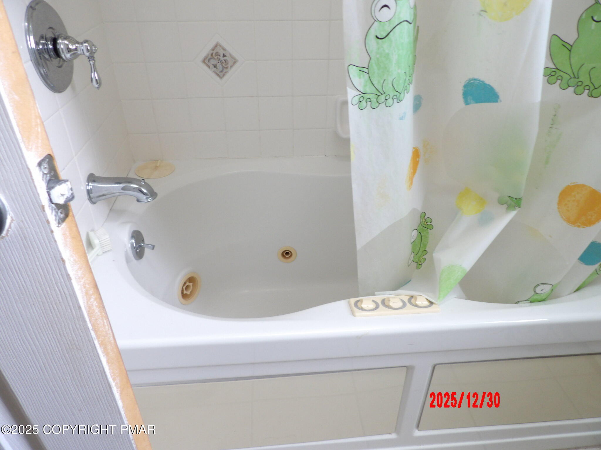 2 Shepard Court Delaware Water Gap, PA 18327 - Photo 40 of 57 a bathroom with a tub and sink