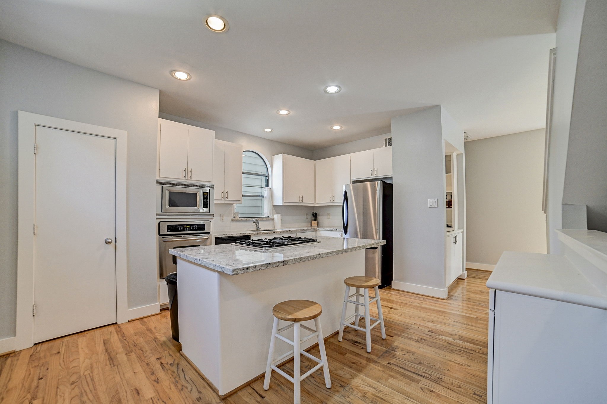 5838 Larkin Street Houston, TX 77007 - Photo 12 of 44