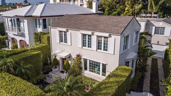 $10,000 | 155 Peruvian Avenue, Palm Beach, FL 33480