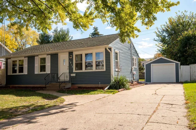 $255,000 | 1412 Craig Avenue, Janesville, WI 53545