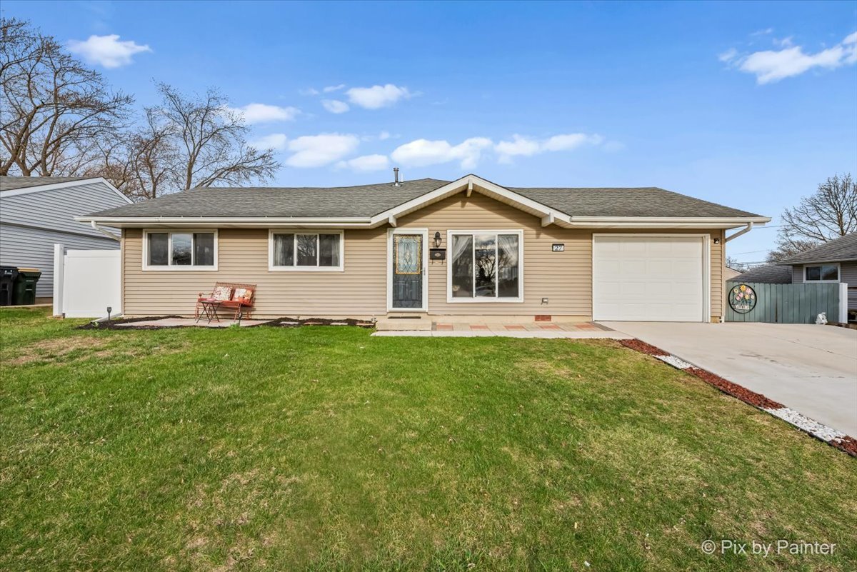 27 South Oltendorf Road Streamwood, IL 60107 - Photo 1 of 31 a front view of house with yard and green space