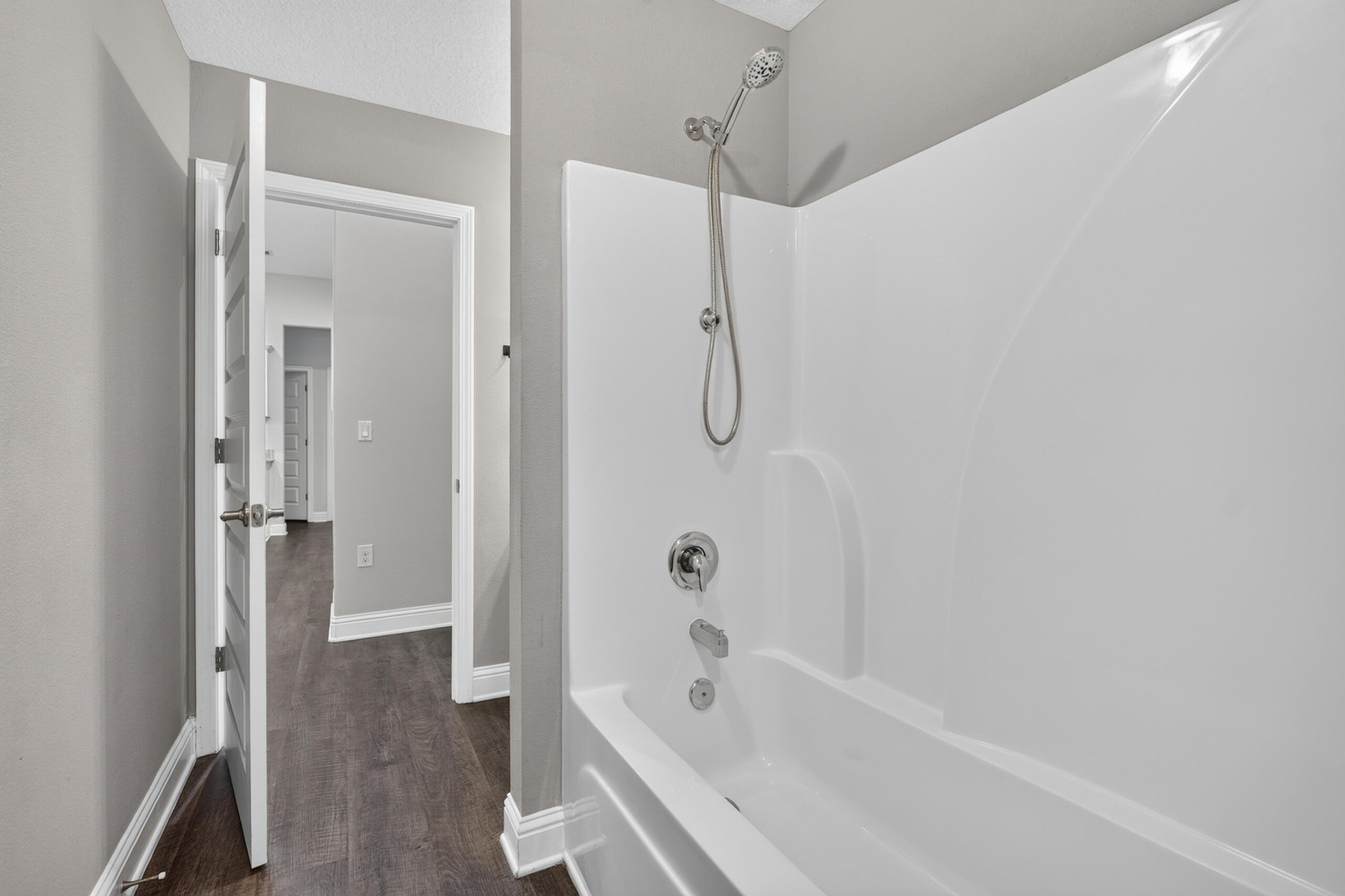 9150 Ridge Road Navarre, FL 32566 - Photo 40 of 66 Full bathroom