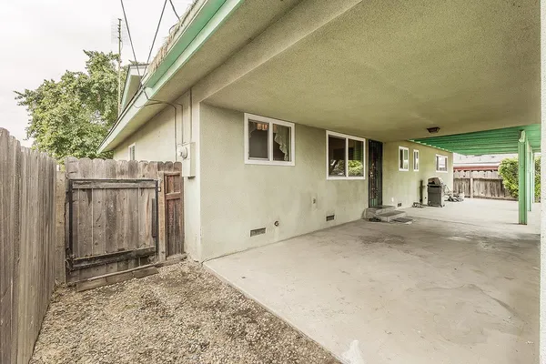 $330,000 | 1350 Mill Street, Selma, CA 93662