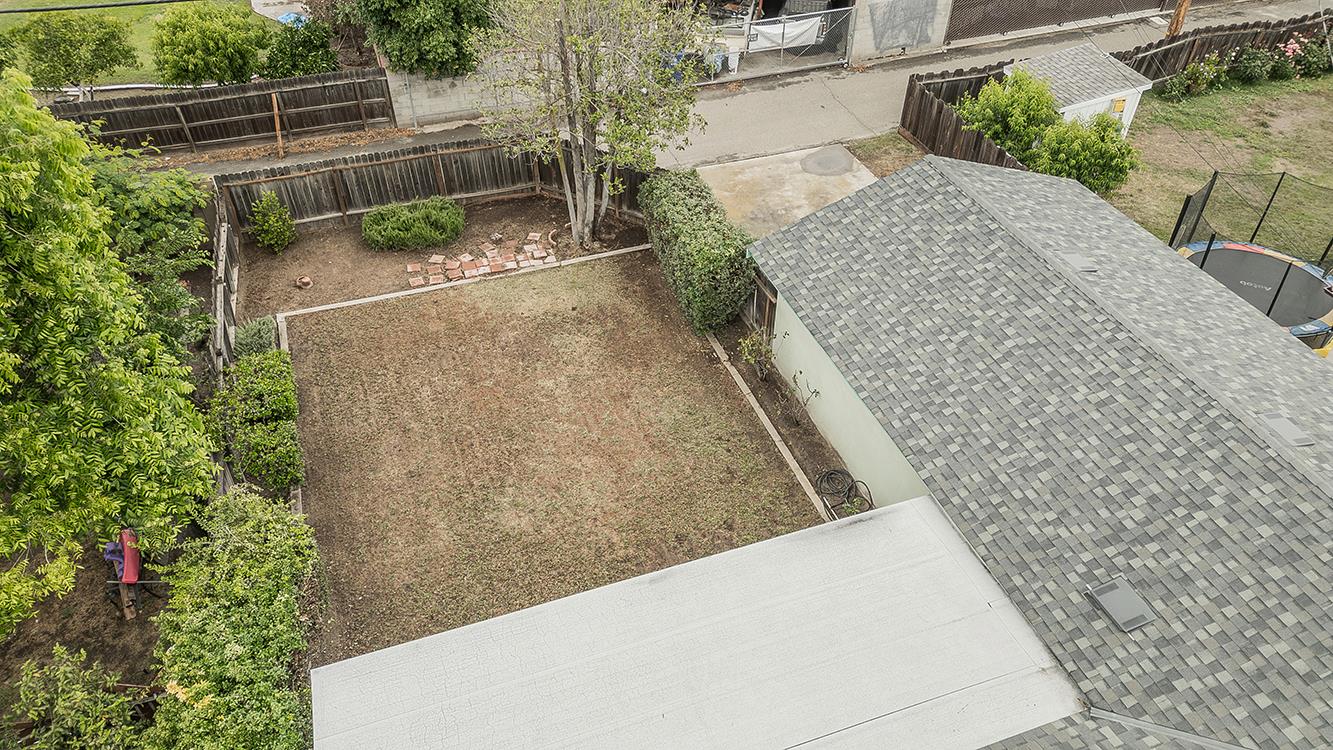 1350 Mill Street Selma, CA 93662 - Photo 38 of 47 a view of outside space and yard