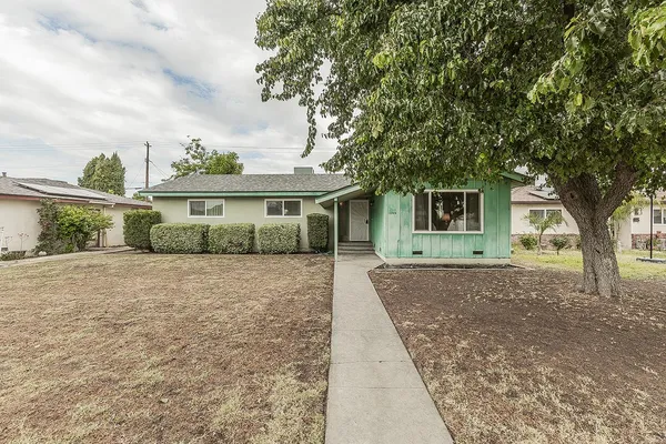 $330,000 | 1350 Mill Street, Selma, CA 93662