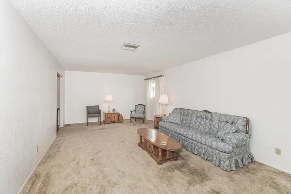 $330,000 | 1350 Mill Street, Selma, CA 93662