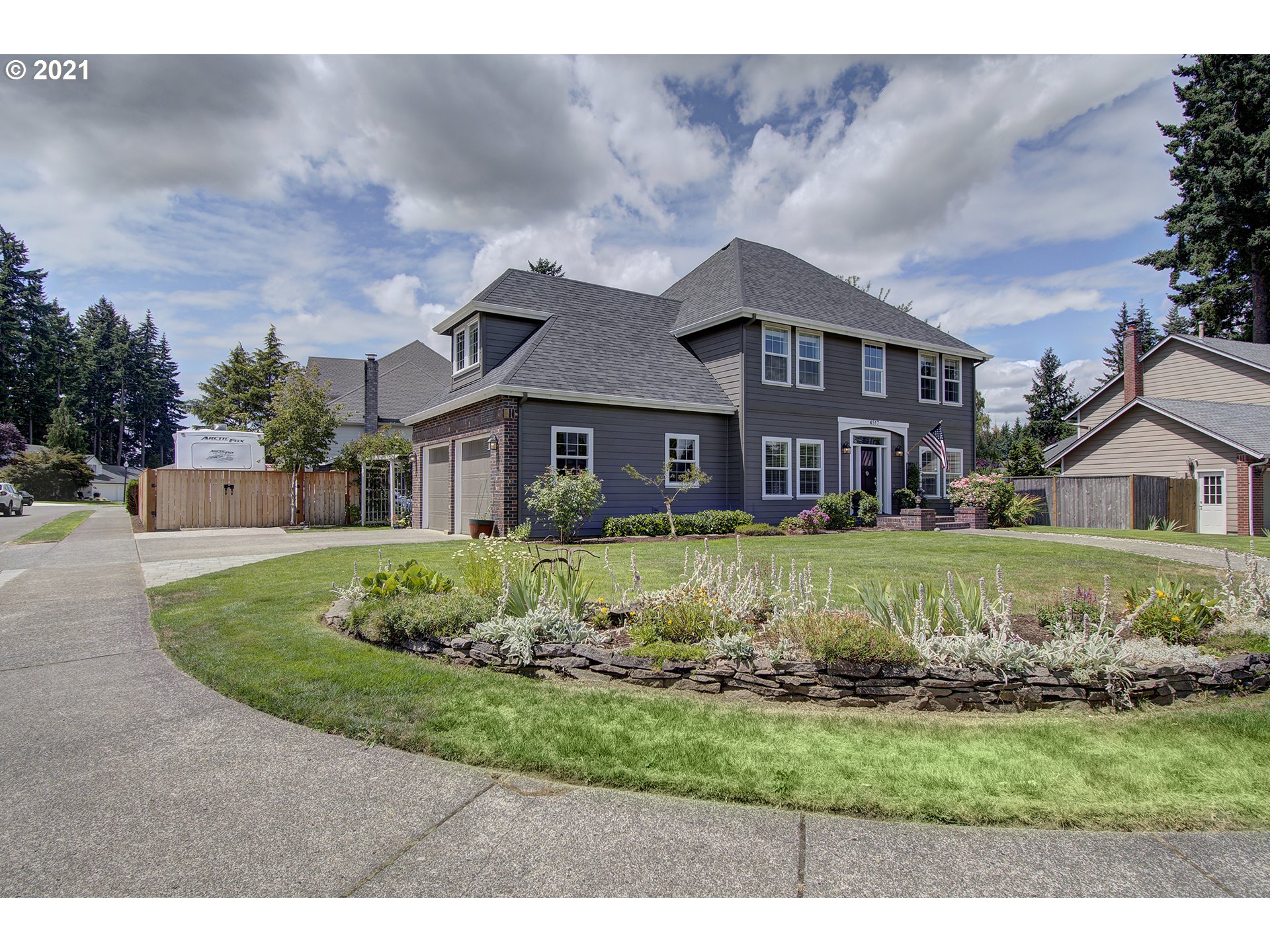 4517 Northwest Valley Street Camas, WA 98607 - Photo 2 of 32 Gallery Image 2