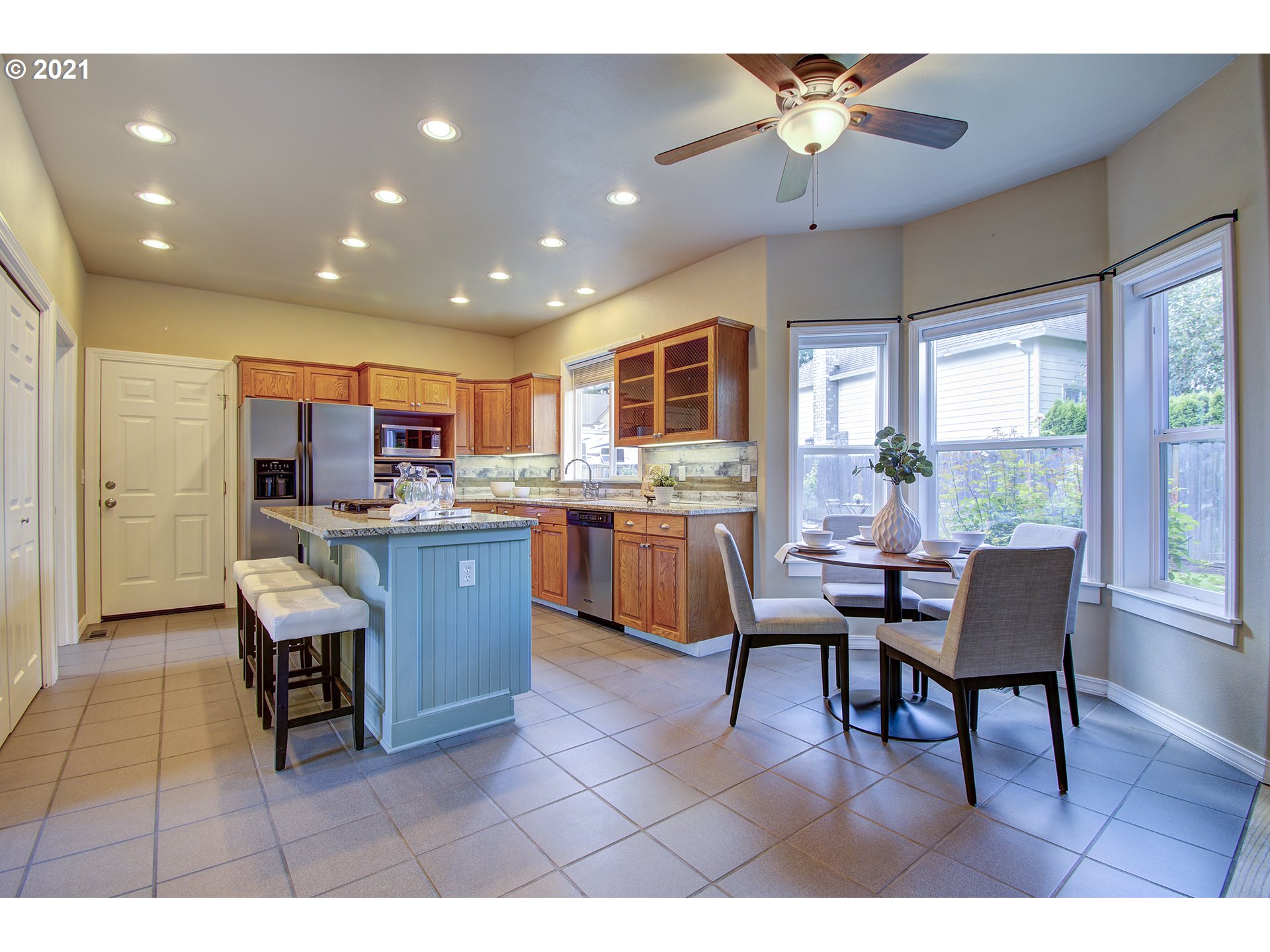 4517 Northwest Valley Street Camas, WA 98607 - Photo 11 of 32 Gallery Image 11