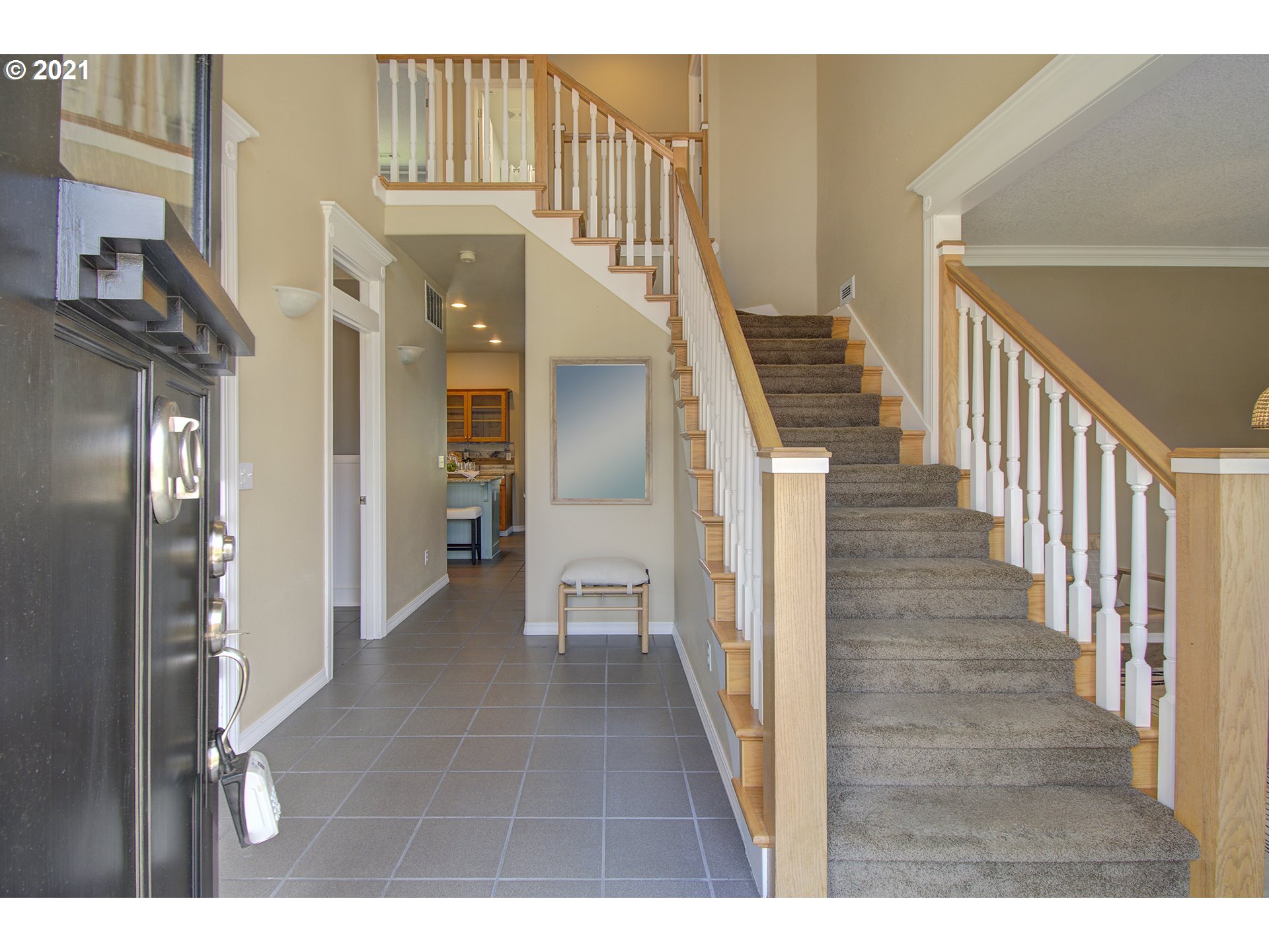 4517 Northwest Valley Street Camas, WA 98607 - Photo 5 of 32 Gallery Image 5