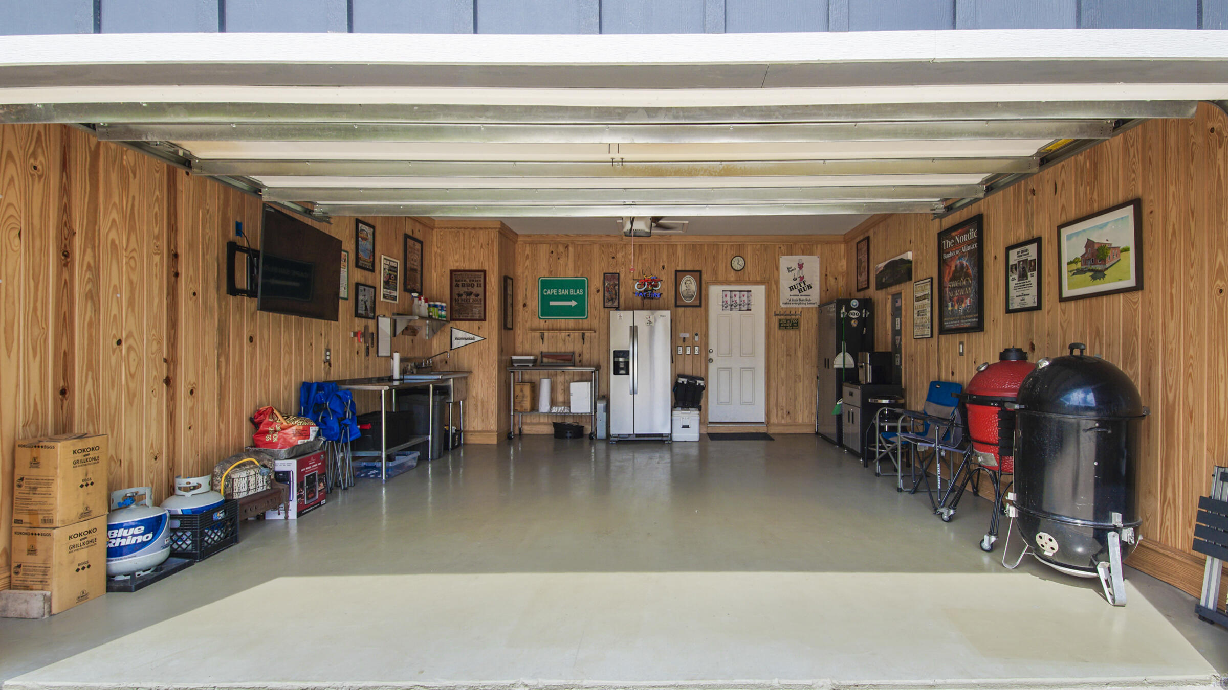 158 Lightning Bug Lane Freeport, FL 32439 - Photo 23 of 23 a view of a living room