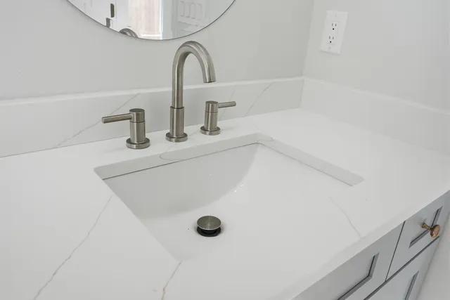 $575,000 | 717 Hazel Drive, Fort Walton Beach, FL 32547