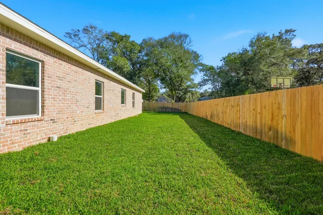 $575,000 | 717 Hazel Drive, Fort Walton Beach, FL 32547