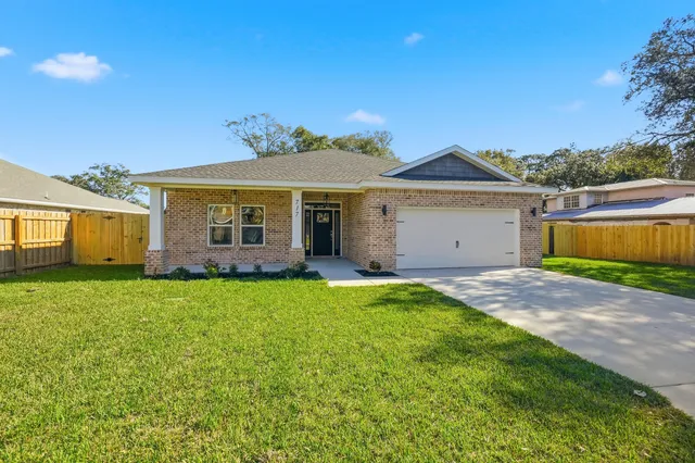 $575,000 | 717 Hazel Drive, Fort Walton Beach, FL 32547