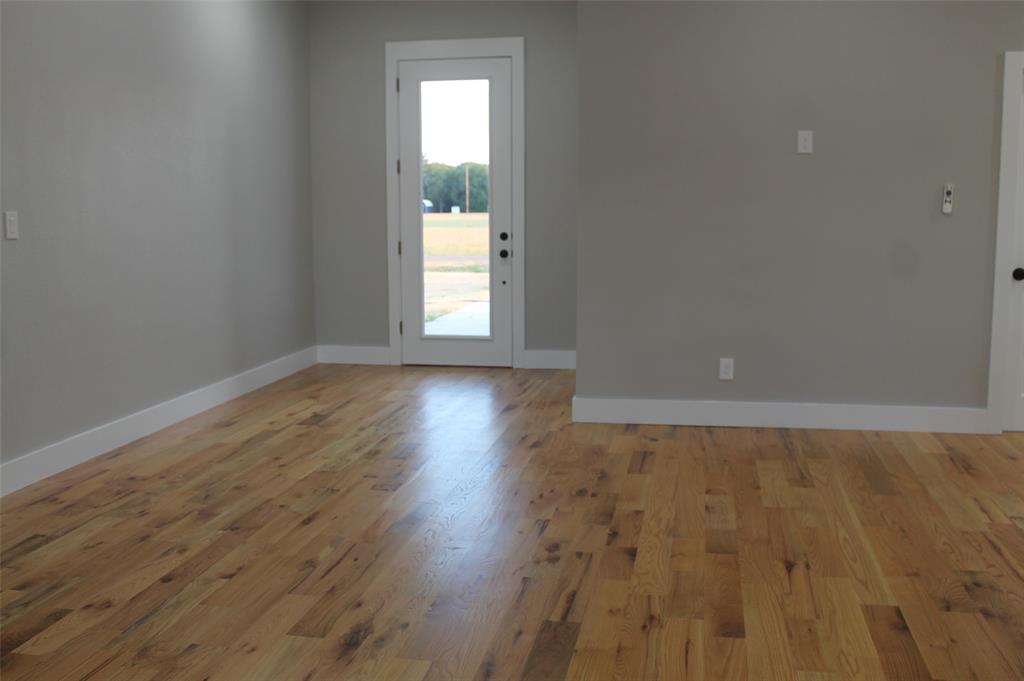 113 Scenic Road Trinidad, TX 75163 - Photo 11 of 39 Gallery Image 11