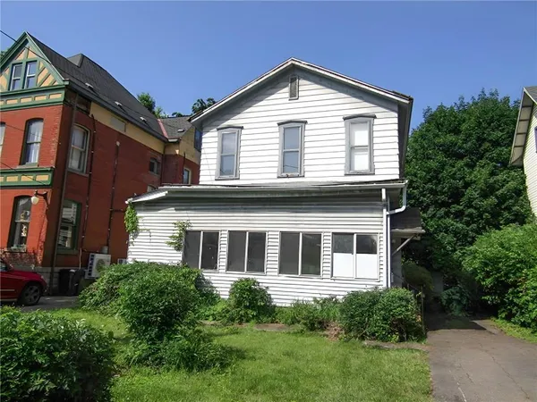 $94,900 | 1470 3rd Avenue, New Brighton, PA 15066