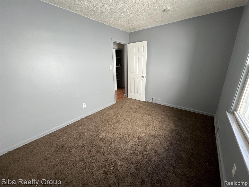 20005 Kinloch Street Redford, MI 48240 - Photo 12 of 22